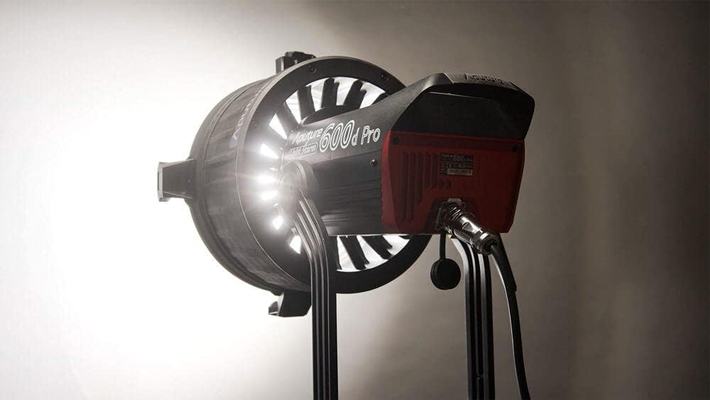 Aputure F10 Fresnel